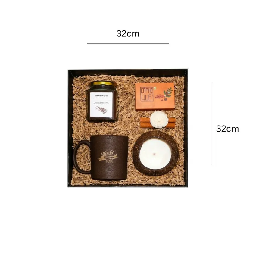 Hộp Quà "Gift Of Earth", Set Quà Việt Thân Thiện Môi Trường, Hộp Quà Ly Bã Cà Phê, Nến Thơm Dừa, Xà Phòng Cùng Cà Phê Đặc Sản, Quà Tặng Xanh Độc Đáo
