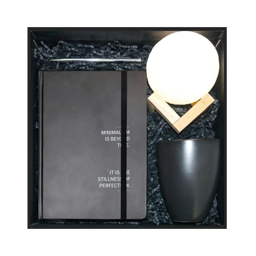Hộp Quà "Refined Man", Đủ Đầy Để Chinh Phục Quý Ông, Set Quà Sổ Tay Kèm Ly Sứ & Đèn Ngủ, Quà Sinh Nhật, Quà Cho Nam Cao Cấp, Quà Tặng Doanh Nghiệp Hộp Quà "Refined Man", Đủ Đầy Để Chinh Phục Quý Ông, Set Quà Sổ Tay Kèm Ly Sứ & Đèn Ngủ, Quà Sinh Nhật, Quà Cho Nam Cao Cấp, Quà Tặng Doanh Nghiệp