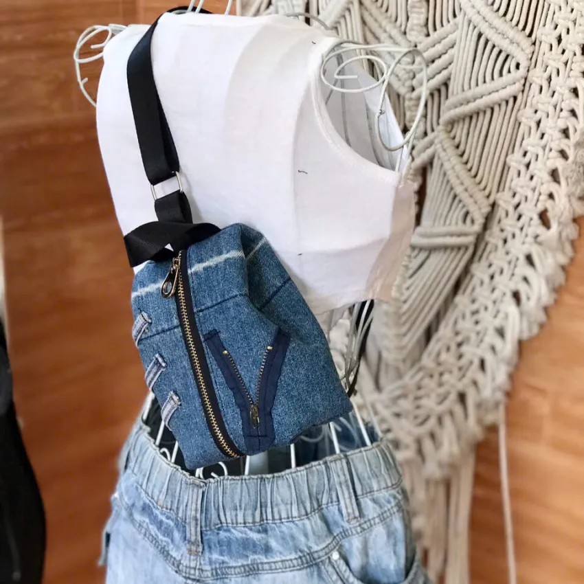 Túi Đeo Chéo Balo Mini K5 Từ Jeans Tái Chế, Nét Riêng Qua Từng Chi Tiết, Túi Độc Bản, Phụ Kiện Jeans Tái Chế, Quà Sinh Nhật Sáng Tạo, Quà Thủ Công Túi Đeo Chéo Balo Mini K5 Từ Jeans Tái Chế, Nét Riêng Qua Từng Chi Tiết, Túi Độc Bản, Phụ Kiện Jeans Tái Chế, Quà Sinh Nhật Sáng Tạo, Quà Thủ Công