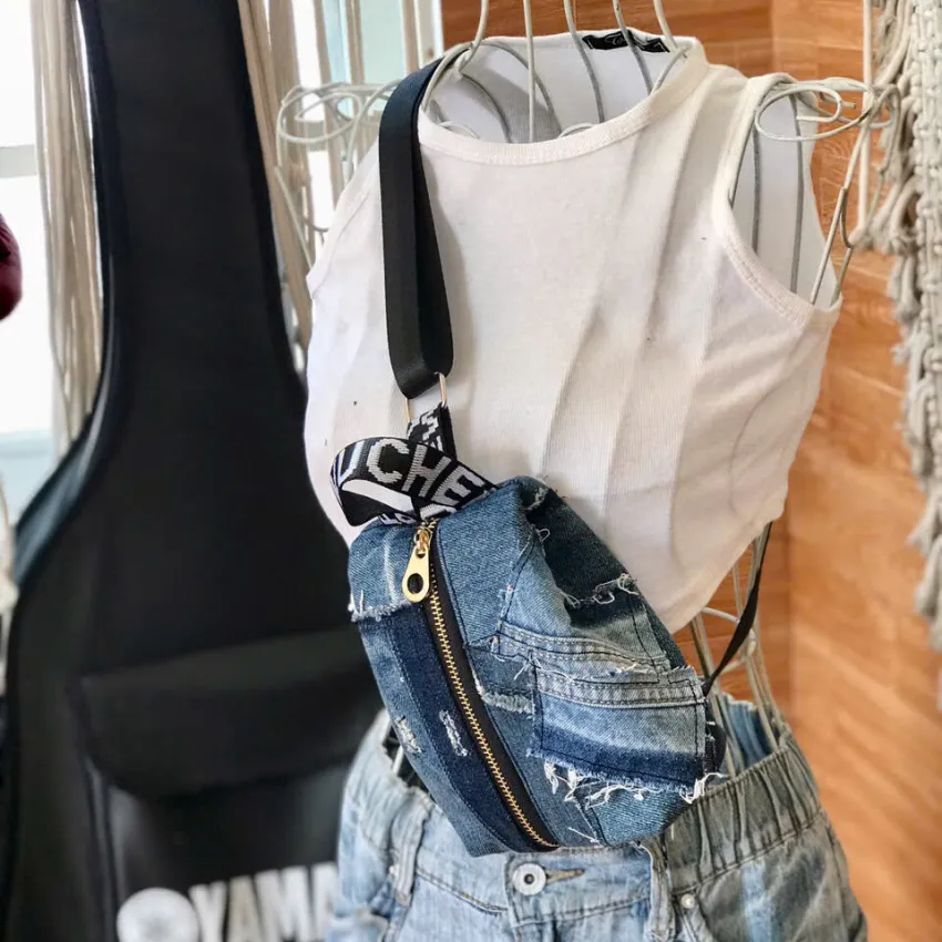 Túi Đeo Chéo Balo Mini K2 Từ Jeans Tái Chế, Thiết Kế Độc Bản, Túi Jeans Tái Chế Một Phiên Bản Duy Nhất, Phụ Kiện Thời Trang Bền Vững, Quà Tặng Cá Nhân Hoá Túi Đeo Chéo Balo Mini K2 Từ Jeans Tái Chế, Thiết Kế Độc Bản, Túi Jeans Tái Chế Một Phiên Bản Duy Nhất, Phụ Kiện Thời Trang Bền Vững, Quà Tặng Cá Nhân Hoá