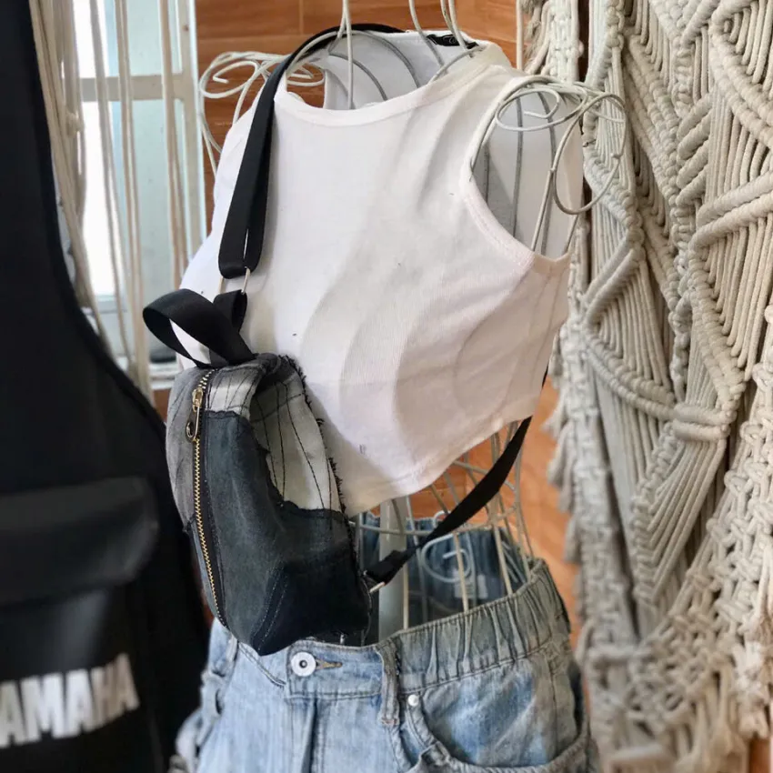 Túi Đeo Chéo Balo Mini K6 Từ Jeans Tái Chế, Mảng Màu Hoàn Thiện Dấu Ấu Riêng, Túi Jeans Tái Chế, Phụ Kiện Thời Trang Bền Vững, Quà Sinh Nhật Sáng Tạo Túi Đeo Chéo Balo Mini K6 Từ Jeans Tái Chế, Mảng Màu Hoàn Thiện Dấu Ấu Riêng, Túi Jeans Tái Chế, Phụ Kiện Thời Trang Bền Vững, Quà Sinh Nhật Sáng Tạo