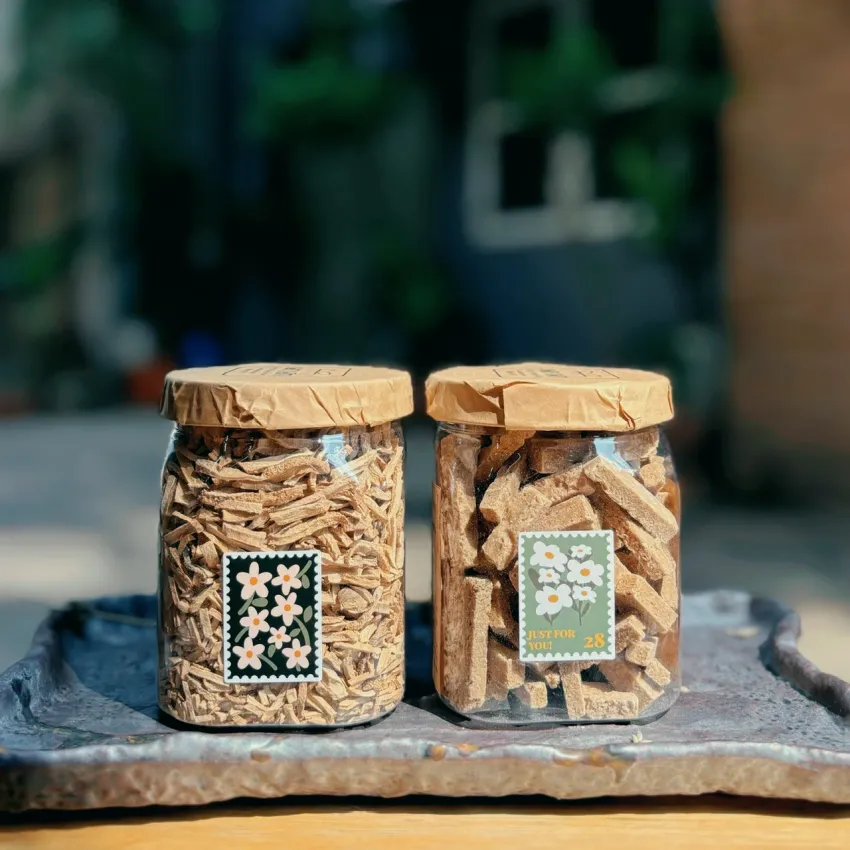 Hộp Quà Gừng Thẻ & Trà Mãng Cầu, Bộ Đôi Bùng Nổ Hương Vị, Hộp Quà Phong Cách Vintage, Hộp Quà Trà Cao Cấp, Bánh Kẹo Lành Mạnh, Quà Đặc Sản Việt Nam Hộp Quà Gừng Thẻ & Trà Mãng Cầu, Bộ Đôi Bùng Nổ Hương Vị, Hộp Quà Phong Cách Vintage, Hộp Quà Trà Cao Cấp, Bánh Kẹo Lành Mạnh, Quà Đặc Sản Việt Nam