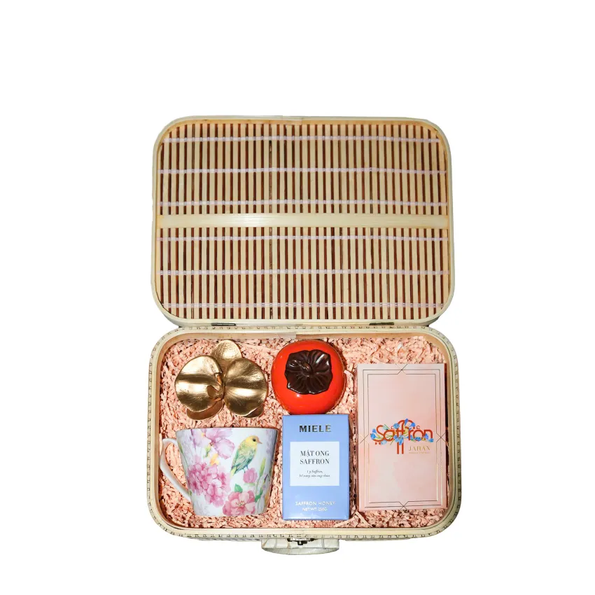 "Graceful Beauty" Gift Box, Vibrant Natural Beauty, Premium Tea Set with Porcelain Cup Including Saffron & Honey, Gift For Her, Premium Birthday Gift "Graceful Beauty" Gift Box, Vibrant Natural Beauty, Premium Tea Set with Porcelain Cup Including Saffron & Honey, Gift For Her, Premium Birthday Gift
