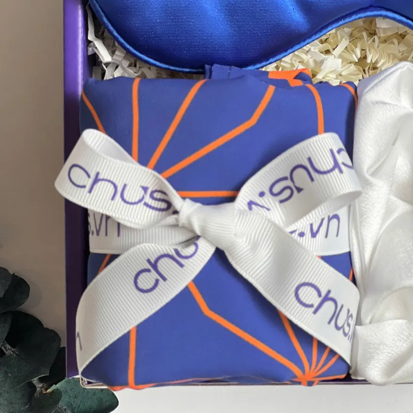Feminine Silk Gift Box, Gentle Every Moment, Exclusive Gift Set With Eye Mask, Hair Tie & Scarf, Vietnamese Silk, Birthday Gift For Her, Gift For Mom Feminine Silk Gift Box, Gentle Every Moment, Exclusive Gift Set With Eye Mask, Hair Tie & Scarf, Vietnamese Silk, Birthday Gift For Her, Gift For Mom