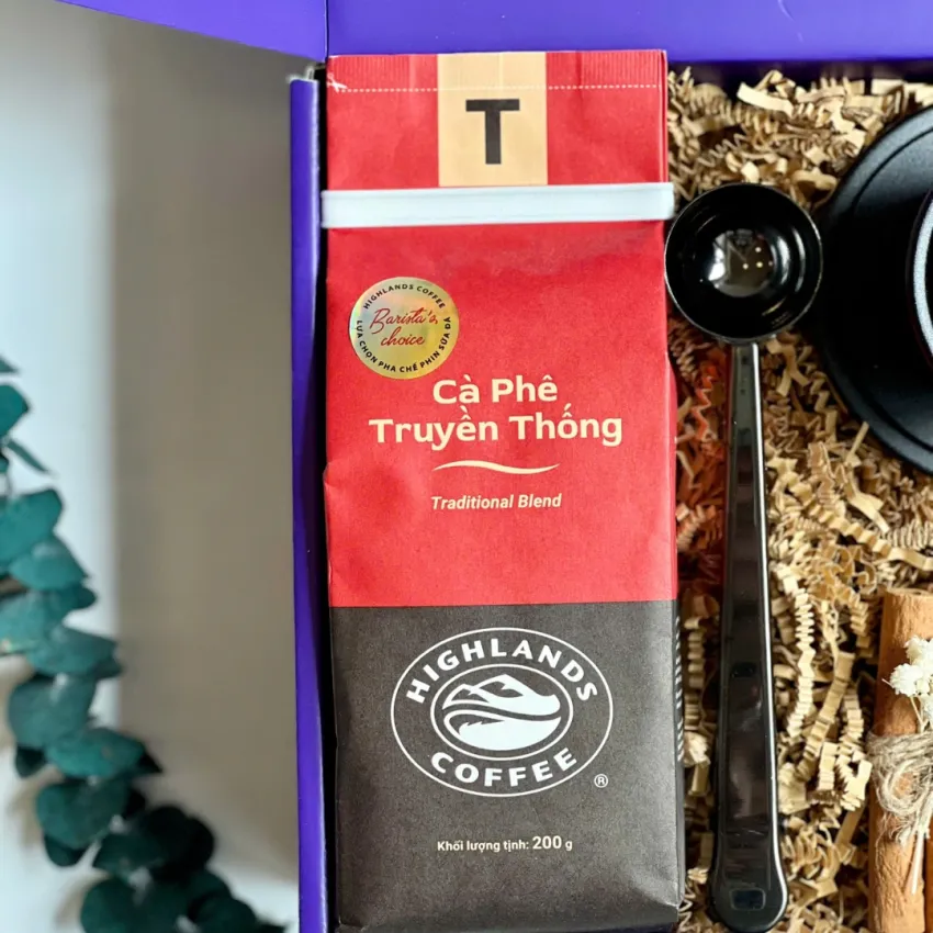 "Vietnam Black" Coffee Gift Box, Deep & Rich Flavor, Specialty Coffee & Brewing Equipment Gift Set , Exclusive Corporate Gift Box, Vietnamese Souvenir "Vietnam Black" Coffee Gift Box, Deep & Rich Flavor, Specialty Coffee & Brewing Equipment Gift Set , Exclusive Corporate Gift Box, Vietnamese Souvenir