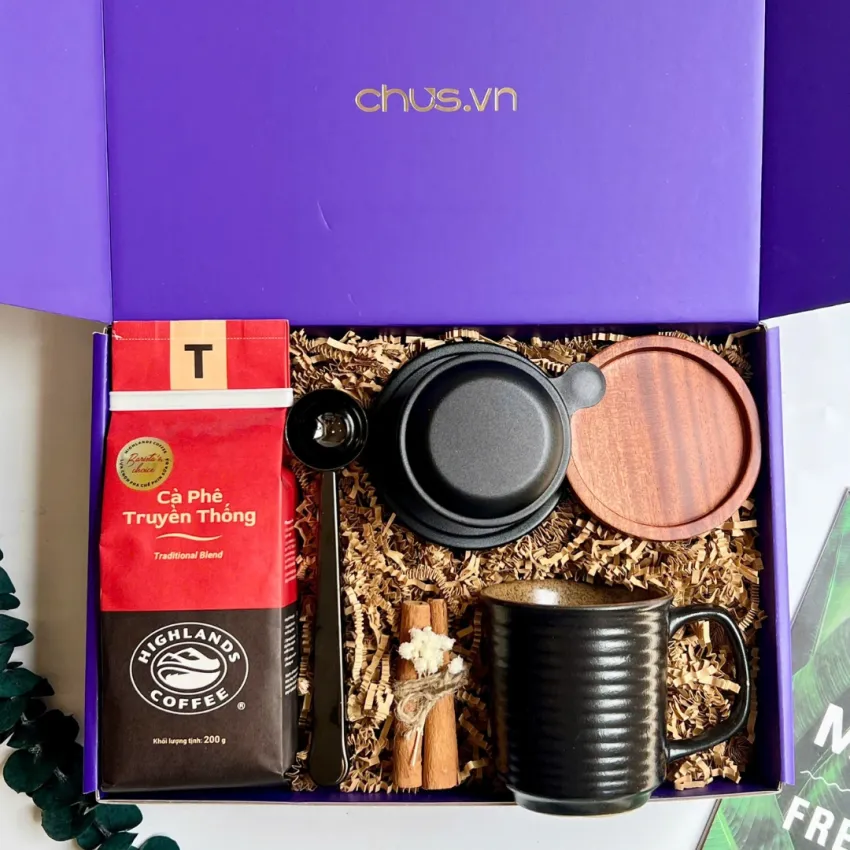 "Vietnam Black" Coffee Gift Box, Deep & Rich Flavor, Specialty Coffee & Brewing Equipment Gift Set , Exclusive Corporate Gift Box, Vietnamese Souvenir "Vietnam Black" Coffee Gift Box, Deep & Rich Flavor, Specialty Coffee & Brewing Equipment Gift Set , Exclusive Corporate Gift Box, Vietnamese Souvenir