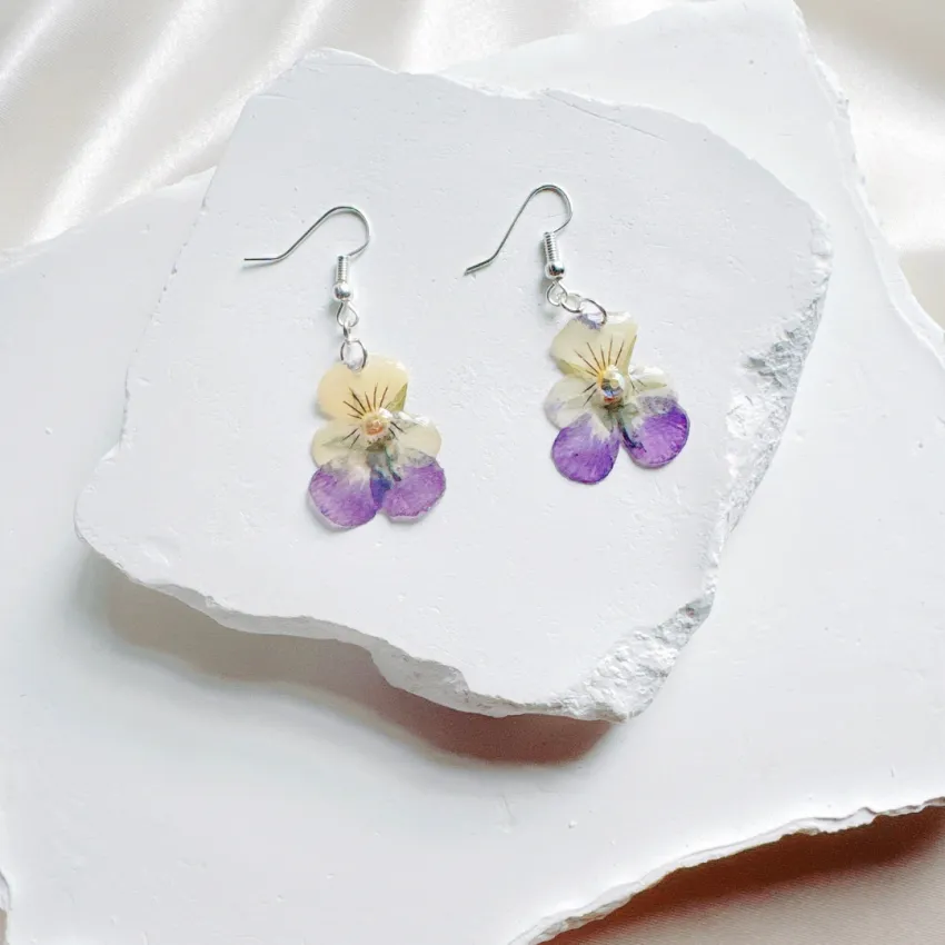 Dried Pansy Resin Earrings, Love Through Every Petal, Natural Dried Flowers, Unique Resin Earrings, Handcrafted Accessory, Impressive Birthday Gift Dried Pansy Resin Earrings, Love Through Every Petal, Natural Dried Flowers, Unique Resin Earrings, Handcrafted Accessory, Impressive Birthday Gift