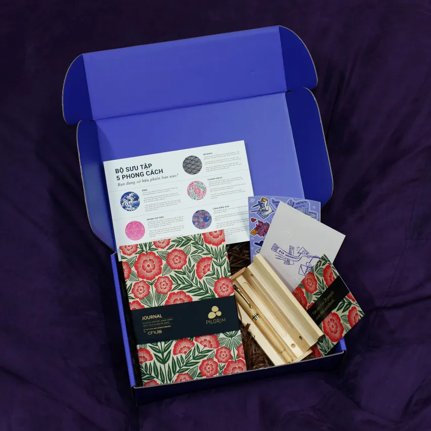 Personalized "Kind Words" Gift Box, Write Unique Messages Of Love, Exclusive Gift Set With Limited Notebook & Engraved Pen, Birthday Gift, Corporate Gift Personalized "Kind Words" Gift Box, Write Unique Messages Of Love, Exclusive Gift Set With Limited Notebook & Engraved Pen, Birthday Gift, Corporate Gift