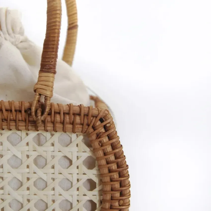 Túi Xách Mây Đan Tay Petal Woven, Nhẹ Nhàng Như Cánh Hoa Rơi, Túi Xách Tay Thủ Công, Túi Công Sở, Phụ Kiện Thời Trang Bền Vững, Đồ Lưu Niệm Việt Nam Túi Xách Mây Đan Tay Petal Woven, Nhẹ Nhàng Như Cánh Hoa Rơi, Túi Xách Tay Thủ Công, Túi Công Sở, Phụ Kiện Thời Trang Bền Vững, Đồ Lưu Niệm Việt Nam