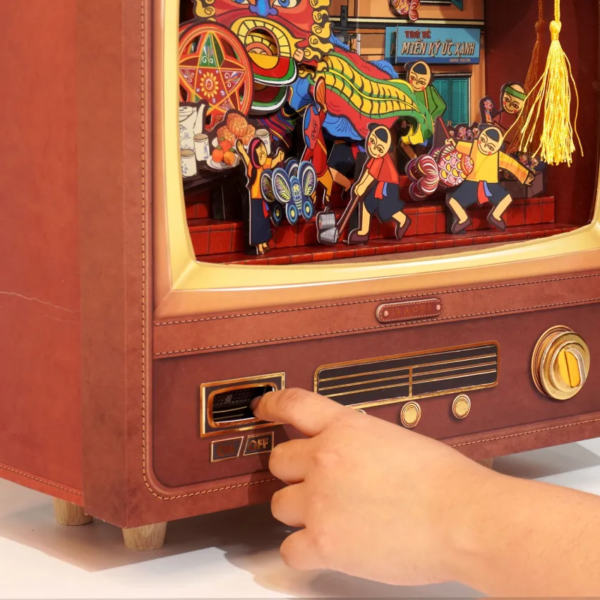 "Land Of Memories" Mid-Autumn Gift Box, Humming Childhood Melodies, Television Design Box, Moon Cakes Box, Moon Festival Gift, Premium Corporate Gift "Land Of Memories" Mid-Autumn Gift Box, Humming Childhood Melodies, Television Design Box, Moon Cakes Box, Moon Festival Gift, Premium Corporate Gift