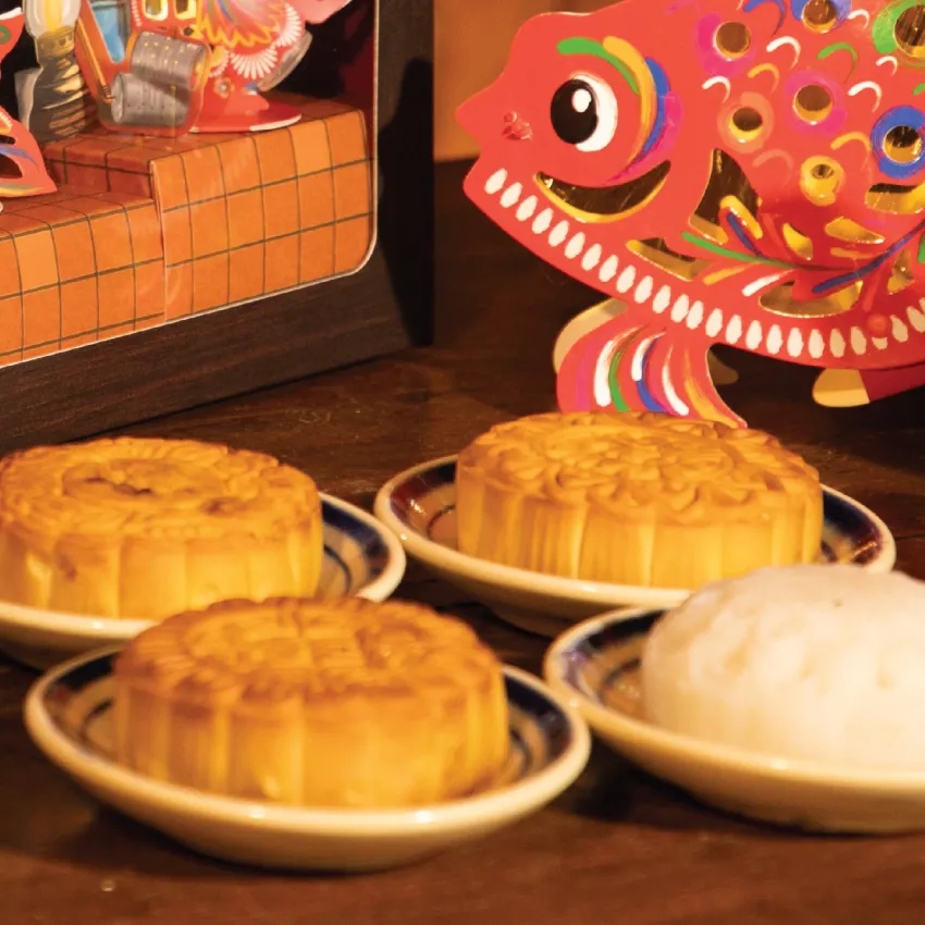 Hộp Quà Trung Thu Xanh "Ký Ức Trung Thu", Tia Sáng Từ Tuổi Thơ, 4 Bánh Trung Thu, Thiết Kế Sáng Tạo, Set Quà Trung Thu Cho Đối Tác, Quà Biếu Gia Đình Hộp Quà Trung Thu Xanh "Ký Ức Trung Thu", Tia Sáng Từ Tuổi Thơ, 4 Bánh Trung Thu, Thiết Kế Sáng Tạo, Set Quà Trung Thu Cho Đối Tác, Quà Biếu Gia Đình