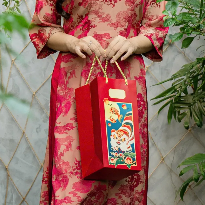 Hộp Quà Trung Thu "Tứ Hương Bên Trăng", Rực Màu Hội Trăng Rằm, Set Quà Bánh Trung Thu Cao Cấp, Thiết Kế Độc Quyền, Quà Biếu Trung Thu, Quà Cho Đối Tác