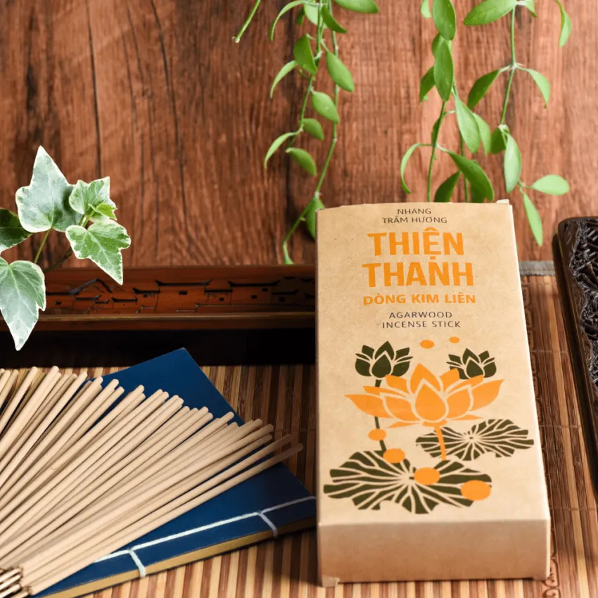 Kim Lien Agarwood Incense Stick Box 200Gr, 20Cm Sticks, Warm Woody Scent, Premium Agarwood Incense, Suitable For Indoor & Outdoor, Natural Agarwood