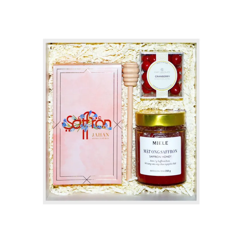 "Everyday Beauty" Gift Box, A Celebration of Femininity, Gift Set With Saffron, Honey & Chocolate Blueberries, Gift For Her, Gift for Female Boss "Everyday Beauty" Gift Box, A Celebration of Femininity, Gift Set With Saffron, Honey & Chocolate Blueberries, Gift For Her, Gift for Female Boss