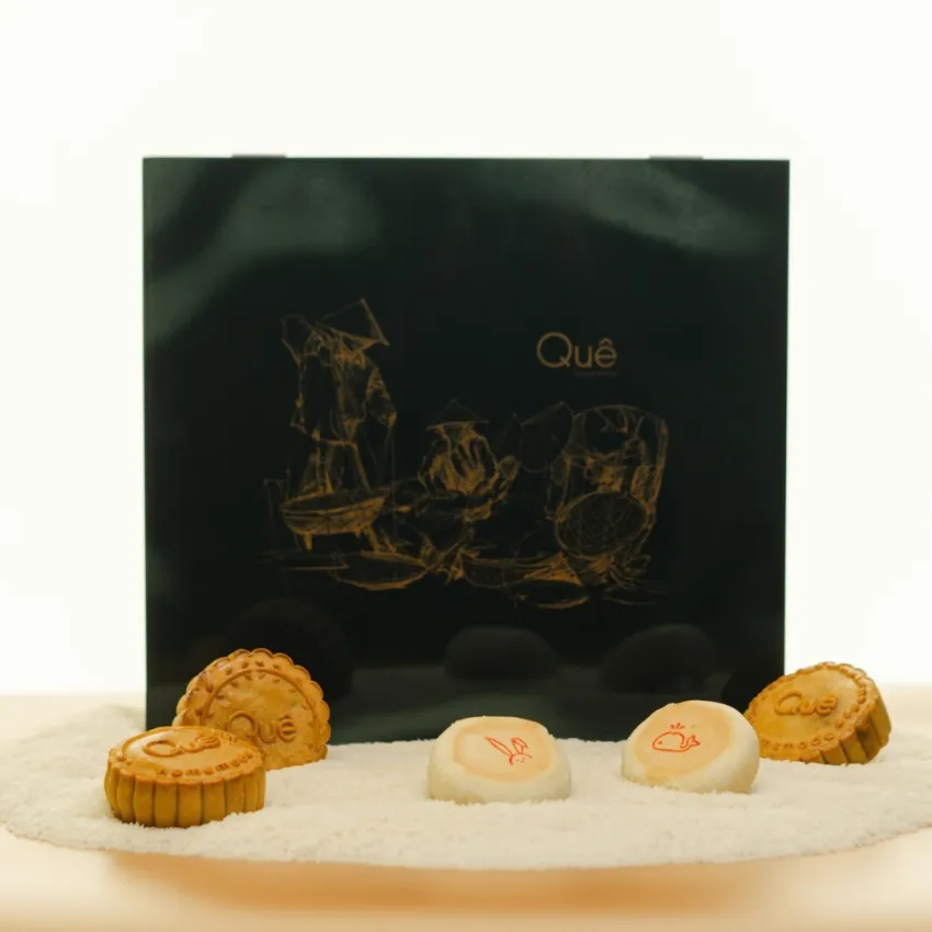 "Scented Voyage" Mid-Autumn Gift Box, A Taste Of Childhood Memories, Set Of 6 Mooncakes, Pia Cakes & Wine, Corporate Mid-Autumn Gift Set, Gift For Family