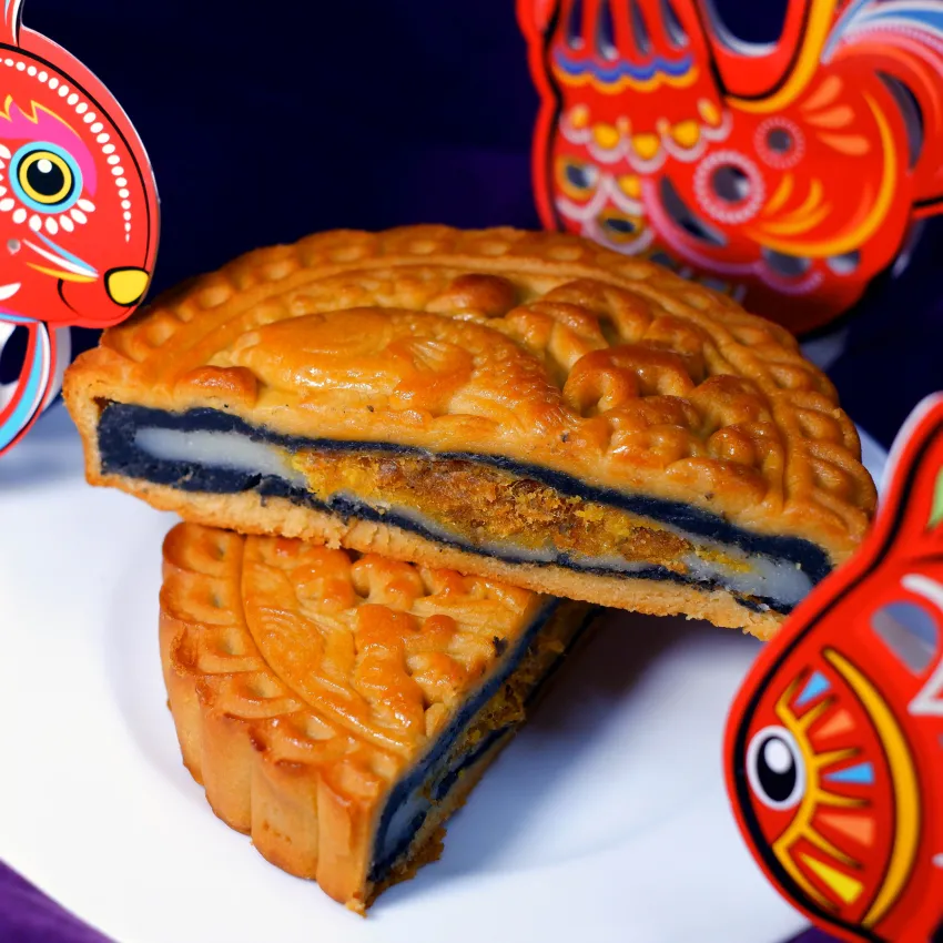 Hộp Bánh Trung Thu "Moonchi", Vị Bánh Thủ Công Cho Mùa Trăng Ấm Áp, Bánh Trung Thu Nhân Mochi Độc Đáo, Quà Trung Thu, Quà Tặng Doanh Nghiệp, Quà Biếu Hộp Bánh Trung Thu "Moonchi", Vị Bánh Thủ Công Cho Mùa Trăng Ấm Áp, Bánh Trung Thu Nhân Mochi Độc Đáo, Quà Trung Thu, Quà Tặng Doanh Nghiệp, Quà Biếu