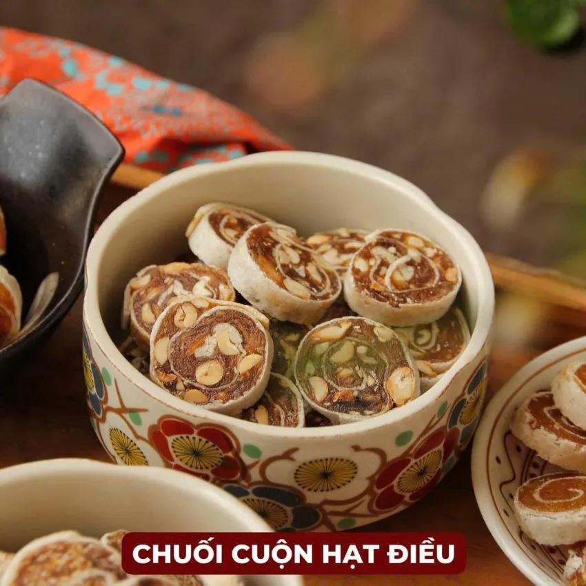 Trái Cây Cuộn Tư Bông Túi Zip 200g, 8 Vị Đất Trời Đậm Nét, Mứt Trái Cây Cuộn Đồng Tháp, Snack Ngon & An Toàn, Đặc Sản Đồng Tháp, Quà Việt Nam Trái Cây Cuộn Tư Bông Túi Zip 200g, 8 Vị Đất Trời Đậm Nét, Mứt Trái Cây Cuộn Đồng Tháp, Snack Ngon & An Toàn, Đặc Sản Đồng Tháp, Quà Việt Nam