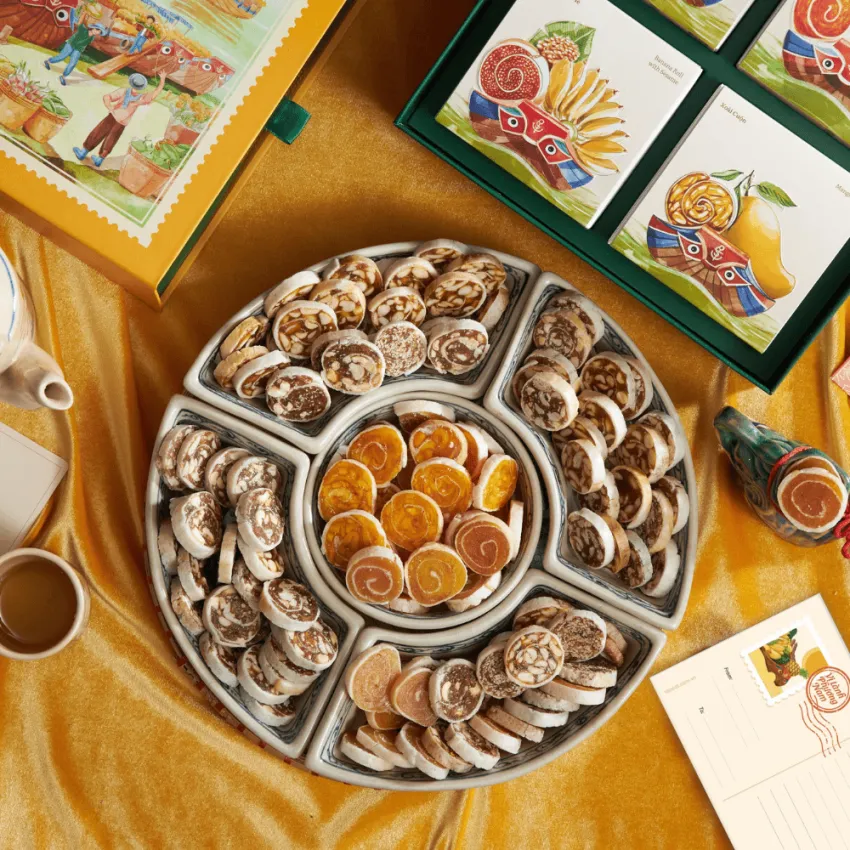 Hộp Quà "Đại Cát", Trao May Mắn & An Lành, Set Trái Cây Cuộn 4 Vị, Đặc Sản Đồng Tháp, Hộp Quà Đẹp Mắt, Quà Việt Nam Cho Người Nước Ngoài, Quà Ăn Vặt Hộp Quà "Đại Cát", Trao May Mắn & An Lành, Set Trái Cây Cuộn 4 Vị, Đặc Sản Đồng Tháp, Hộp Quà Đẹp Mắt, Quà Việt Nam Cho Người Nước Ngoài, Quà Ăn Vặt