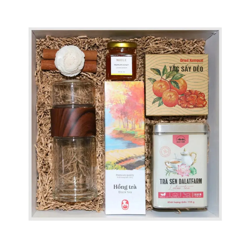 Hộp Quà "Relax Tea Time", Tìm Về Những Giây Phút Thân Quen, Set Quà Trà Với Bình Lọc Cùng Mật Ong & Mận Dẻo, Hồng Trà Cao Cấp, Quà Biếu Thượng Hạng