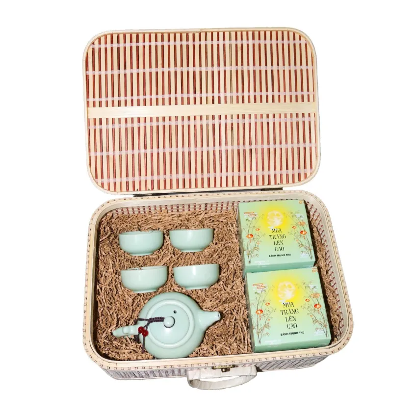 Hộp Quà "Trung Thu An Bình", Êm Ấm Mùa Trăng, Set Quà 2 Bánh Trung Thu & Bộ Ấm Trà, Quà Trung Thu Doanh Nghiệp, Thiết Kế Riêng, Quà Trung Thu Cho Gia Đình Hộp Quà "Trung Thu An Bình", Êm Ấm Mùa Trăng, Set Quà 2 Bánh Trung Thu & Bộ Ấm Trà, Quà Trung Thu Doanh Nghiệp, Thiết Kế Riêng, Quà Trung Thu Cho Gia Đình