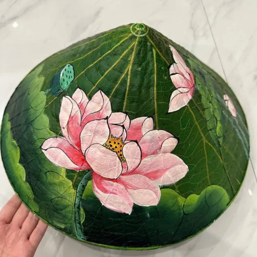 Hand-Painted Lotus Leaf Conical Hat, Gentle Vietnamese Beauty, Handmade Lotus Leaf Conical Hat, Vietnamese Souvenir, Vietnamese Handicraft Gift