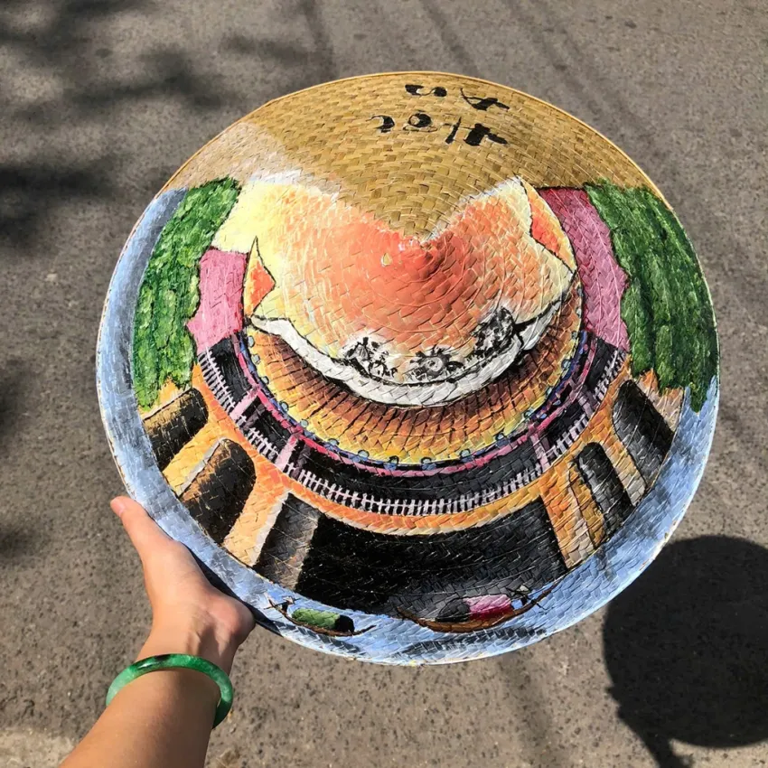 Nón Lá Cỏ Bàng Vẽ Địa Danh Việt Nam, Chuyến Du Hành Bản Sắc, Nón Lá Thủ Công Tặng Kèm Quai Vải, Cỏ Chắc Chắn, Quà Lưu Niệm Việt Nam, Quà Thủ Công