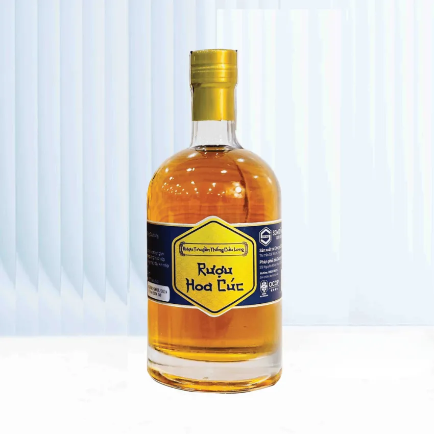 Cuu Long traditional chrysanthemum rice wine 500ml, a timeless rich flavor and premium Vietnamese corporate gift.