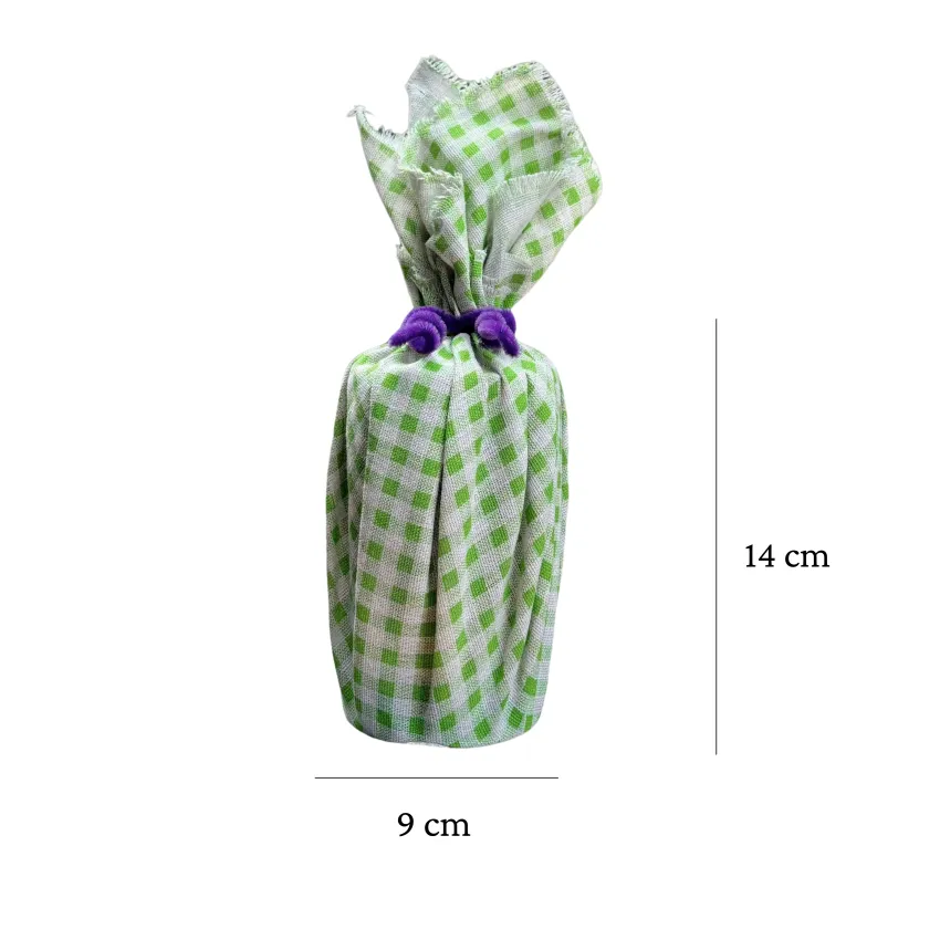 Quà tặng cacao HeyDay đắng đậm 350g ngon lành và tiện lợi, bột cacao nguyên chất trong lọ quấn khăn rằn sẽ là đặc sản Việt Nam ý nghĩa. Quà tặng cacao HeyDay đắng đậm 350g ngon lành và tiện lợi, bột cacao nguyên chất trong lọ quấn khăn rằn sẽ là đặc sản Việt Nam ý nghĩa.